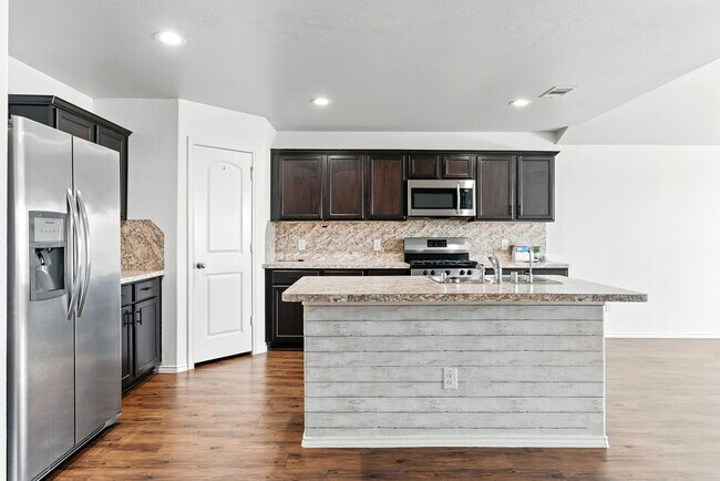 Building Photo - 20939 Wedgewood Chase Wy