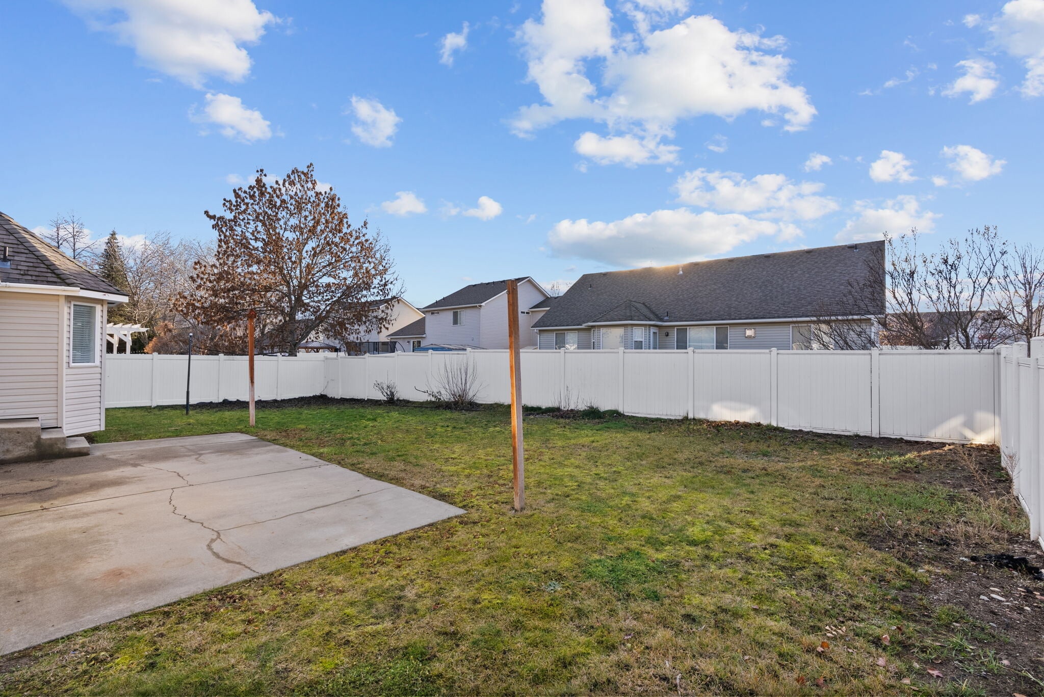 Building Photo - 5957 N Saint Croix Dr