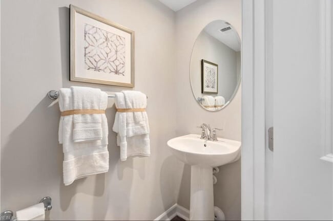 Building Photo - 135 Stegg St