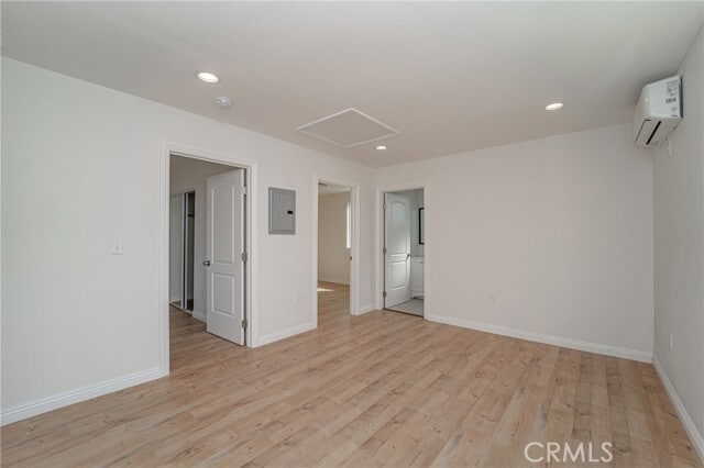 Building Photo - 11420 Clovis Ave