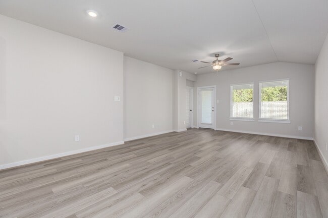 Building Photo - 16703 Sterling Clf St