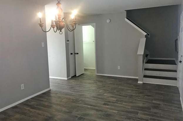 Building Photo - 26840 Wellington Ct