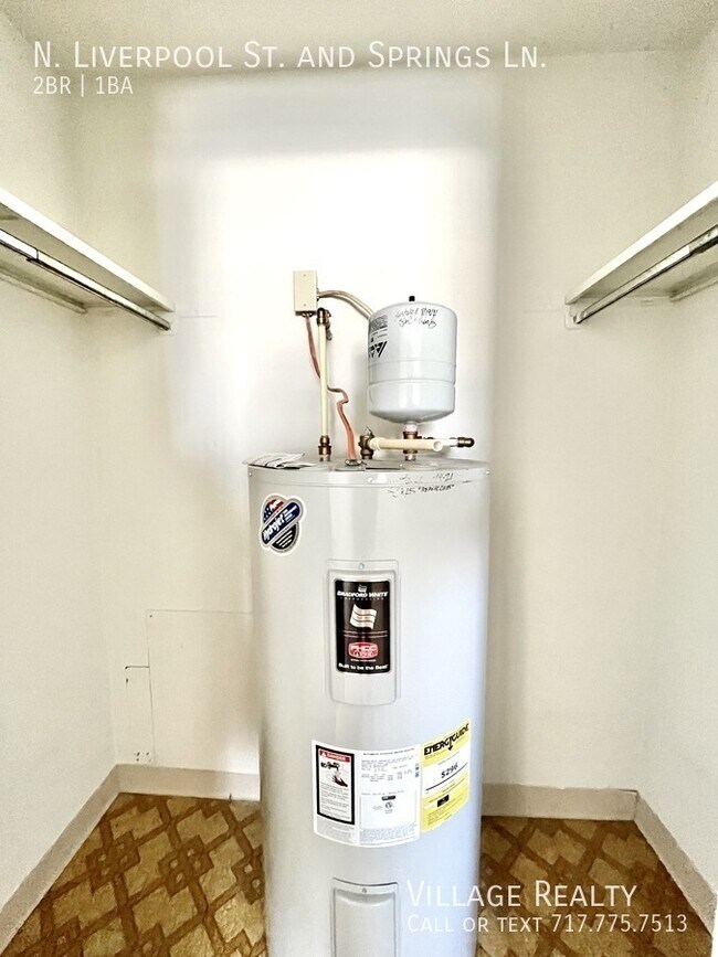 Building Photo - 220 Elizabeth Ln