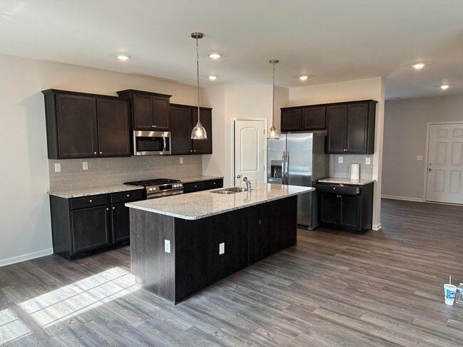 Building Photo - 2470 Dittany