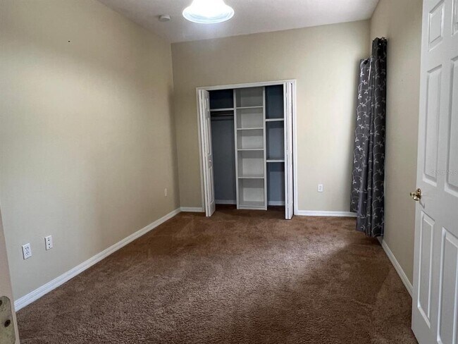 Building Photo - 3535 Somerset Cir