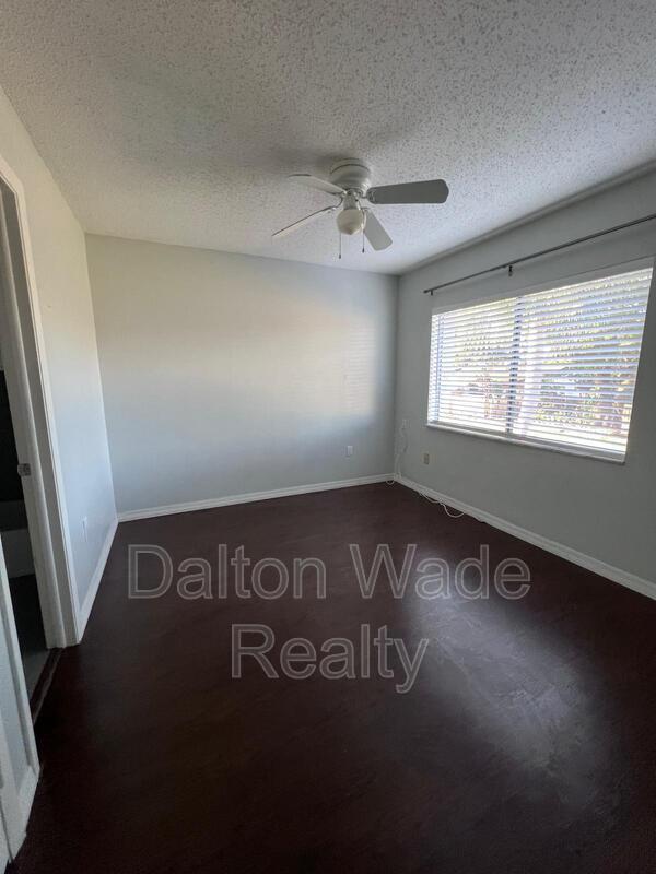 Building Photo - 2095 Sunset Point Rd