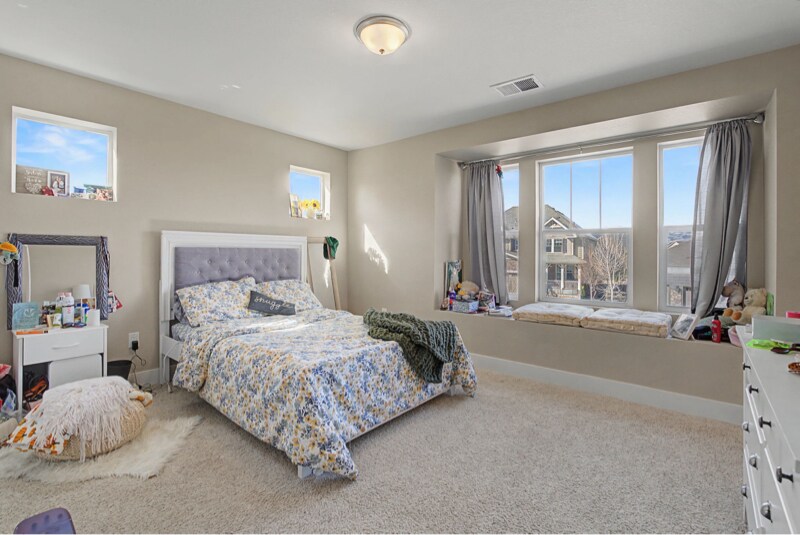 Building Photo - 2102 Summerlin Ln