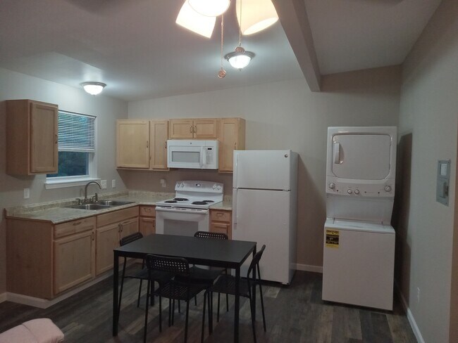 Primary Photo - 7618 Northview Ln