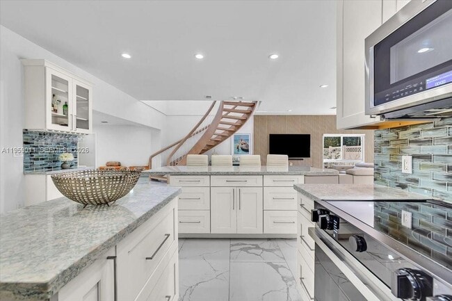 Building Photo - 1700 Cleveland Rd