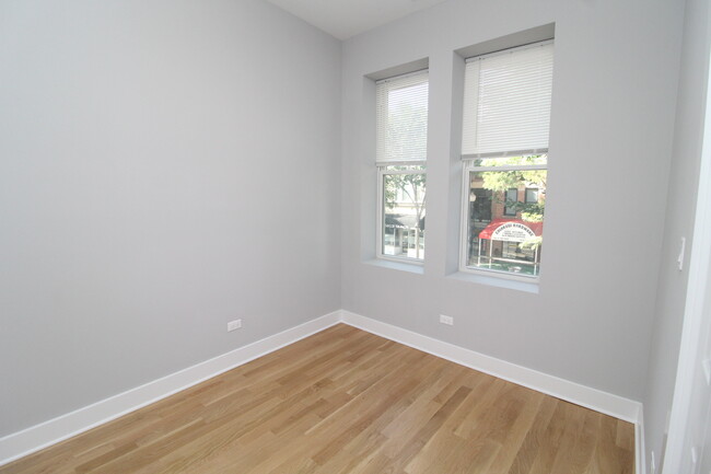 Building Photo - 1411 W Taylor St