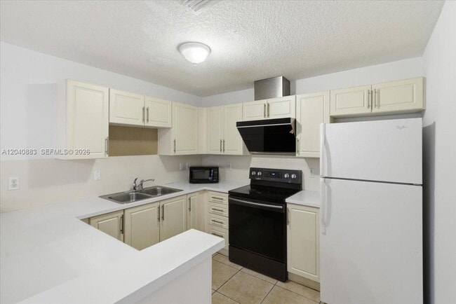 Building Photo - 7245 NW 173rd Dr