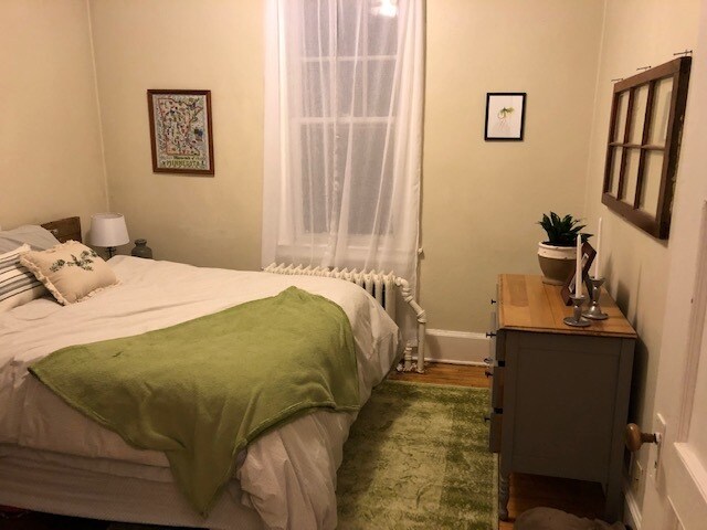 Bedroom - 656 Iglehart Ave