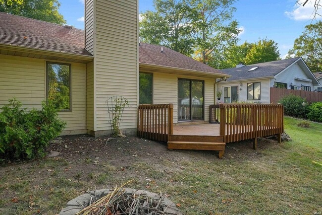 Building Photo - 8115 Calera Dr