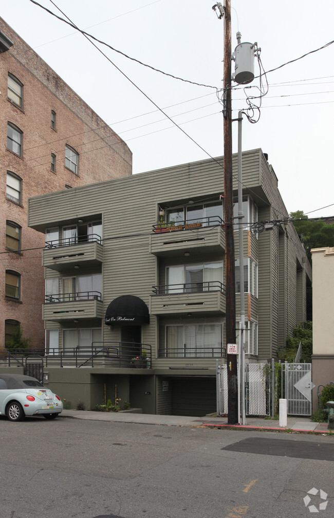 Building Photo - The Crest On Belmont