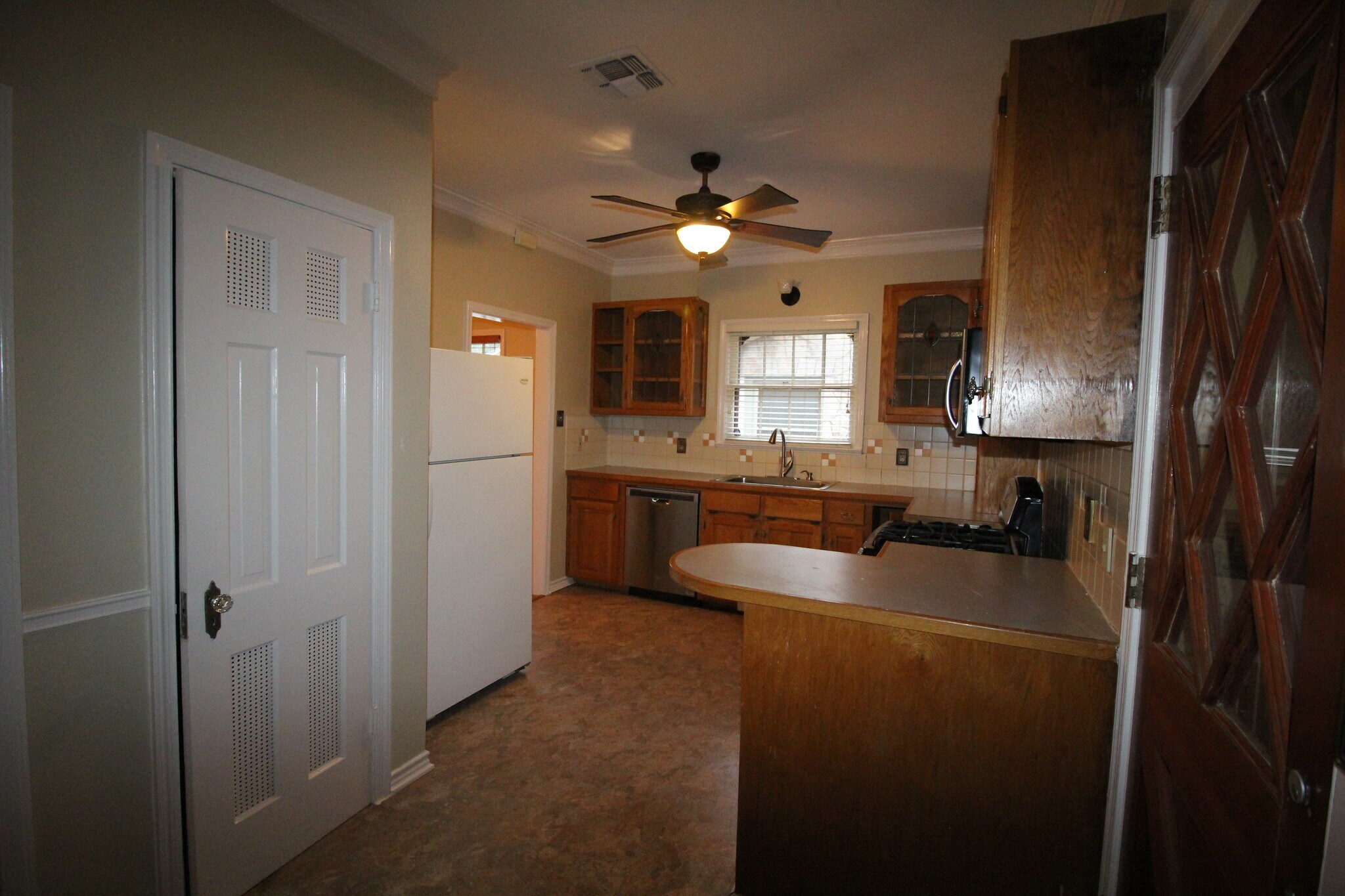 Building Photo - 139 Thomas Jefferson Dr