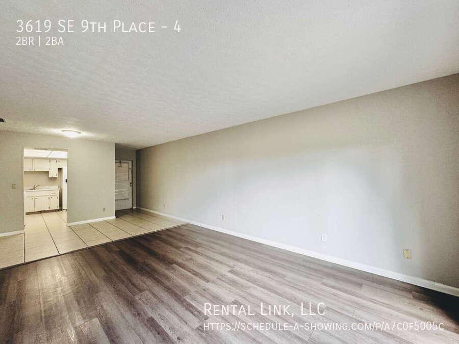 Building Photo - 3619 SE 9th Pl