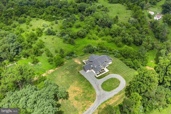 Building Photo - 38149 John Wolford Rd