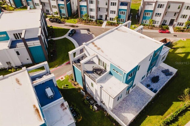 Building Photo - 7760 Sandy Ridge Dr