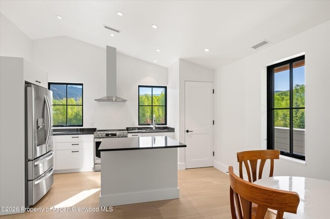 Building Photo - 30 St Finnbar Farm Rd