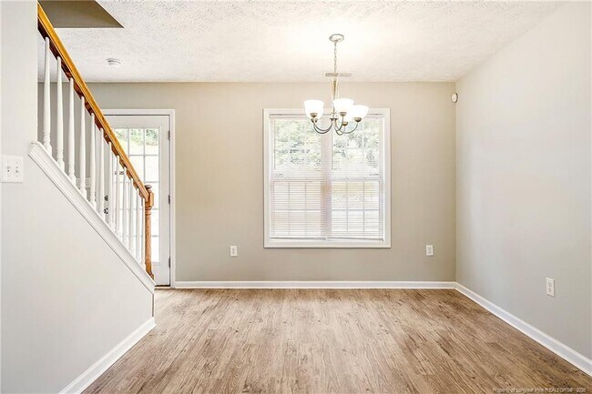 Building Photo - 519 Abbottswood Dr