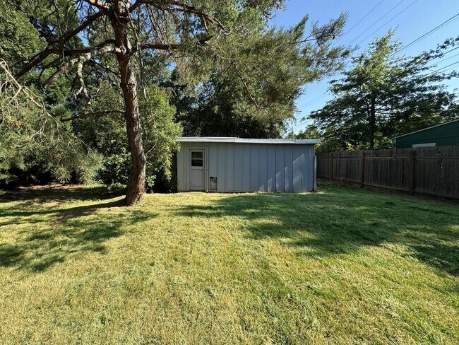 Building Photo - 2963 Alder St