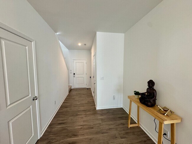 Building Photo - Beautiful 4BR/3BA Home in Parkside Crossing