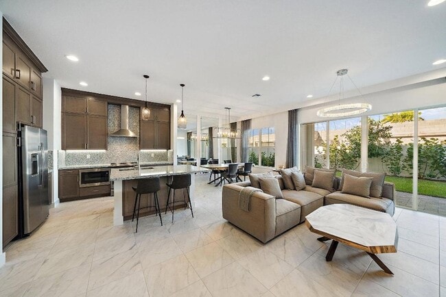 Building Photo - 4925 Pointe Midtown Way