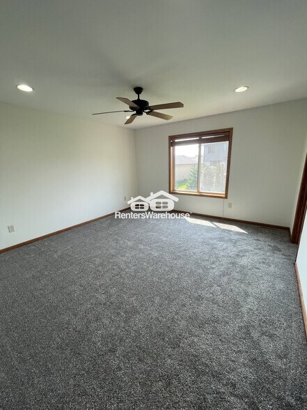 Building Photo - 6311 Fairway Dr NW