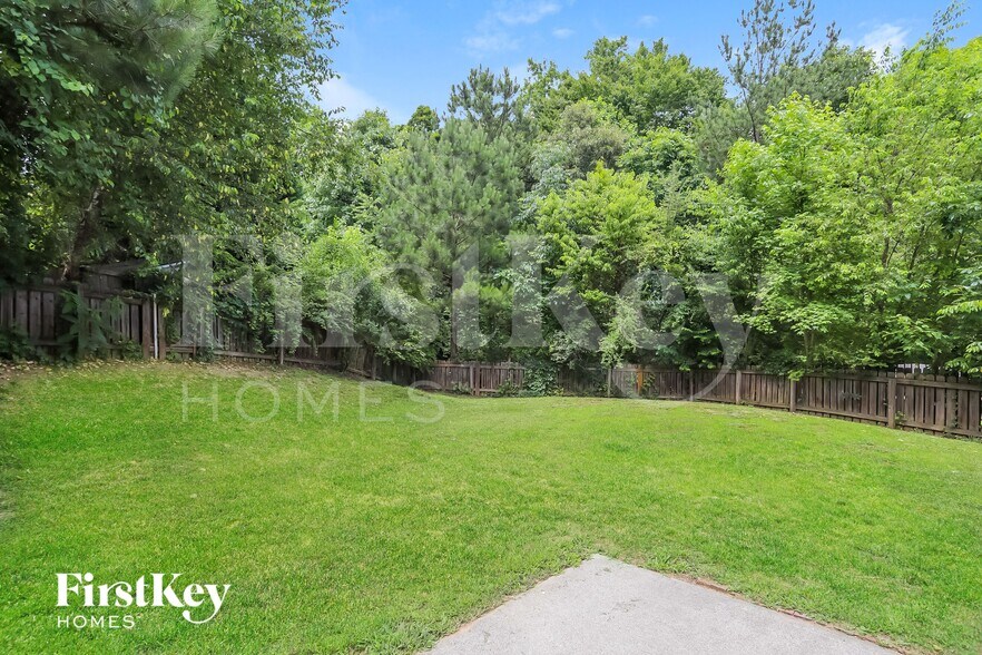 Building Photo - 1104 Washhouse Ln