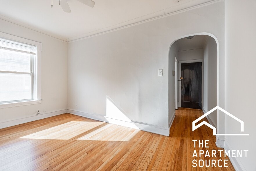 Building Photo - 6346 N Magnolia Ave