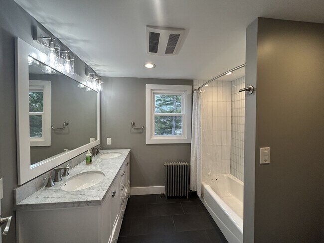 Building Photo - 4606 Lower Beckleysville Rd