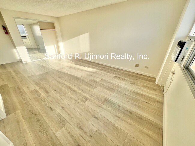 Building Photo - prsq1204