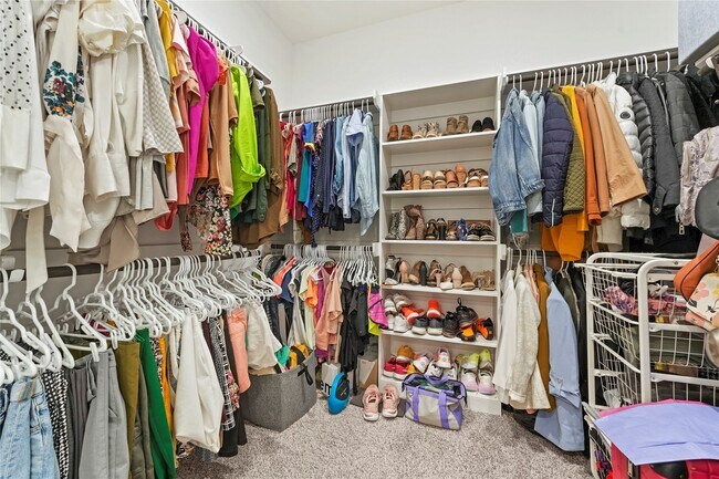 Building Photo - 1519 Beach Oak Dr