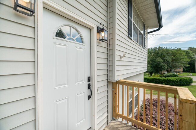 Building Photo - 3312 Kendallmac Ln