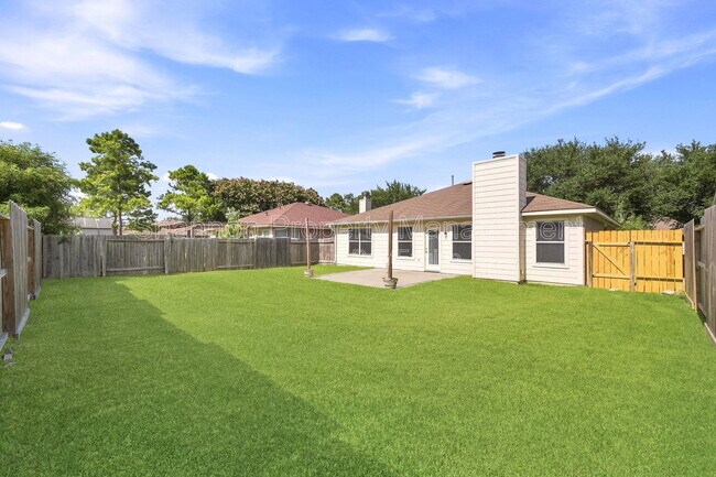 Building Photo - 14631 Hazy Ridge Ln