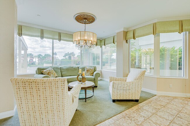 Building Photo - FURNISHED 2 Bedroom Condo in Daytona Beach...