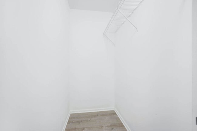 Building Photo - 141 W 63rd St