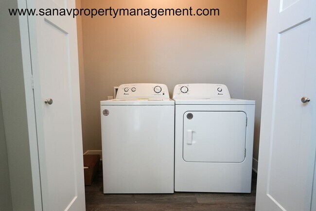 Building Photo - Two story Home available in Prime Norwalk ...