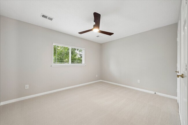 Building Photo - 1306 Hunter Wood Dr