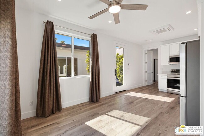 Building Photo - 73552 Feather Trail