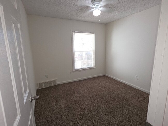 Building Photo - 6244 Kirby Downs Dr