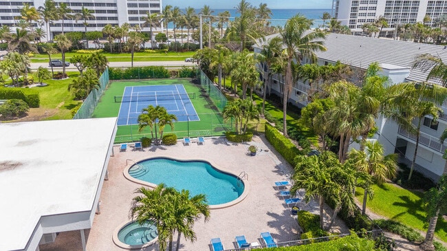 Building Photo - 2679 S Ocean Blvd