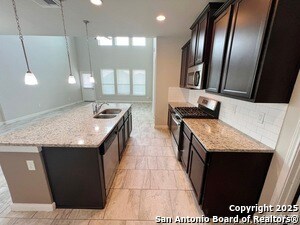 Building Photo - 9034 Holland Pk