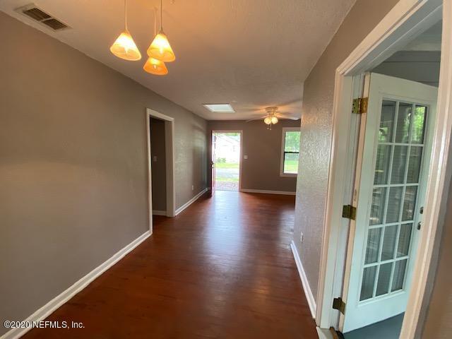 Building Photo - 4565 Royal Ave