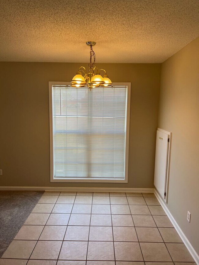 Building Photo - 153 Woodberry Dr