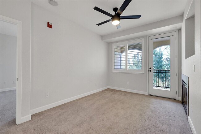 Building Photo - 1501 Secret Ravine Pkwy