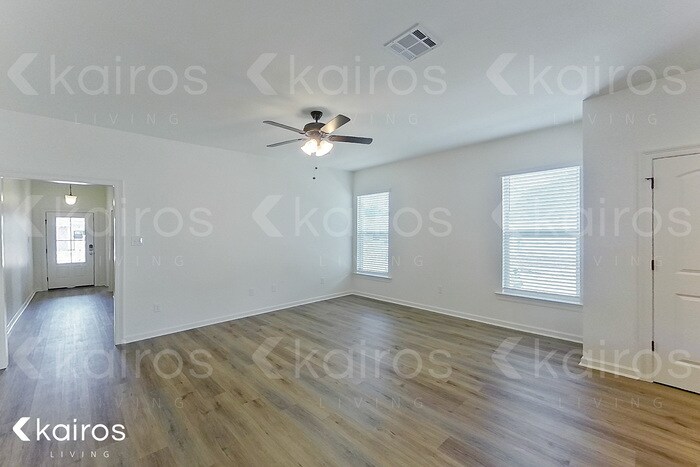 Building Photo - 118 Teddy Ln