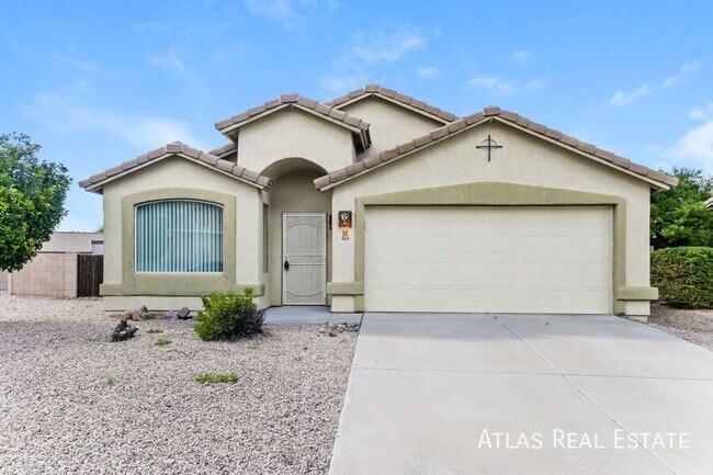 Primary Photo - 554 S Sunny Rock Dr