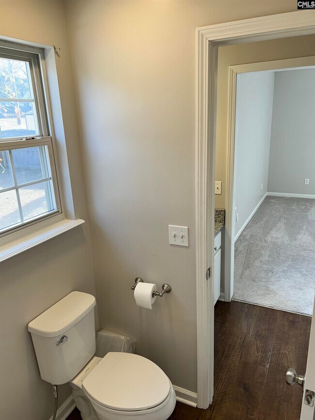 Building Photo - 21 Rosepine Dr