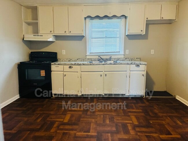 Building Photo - 208 Royster Ave